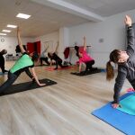 Clase de pilates de los ‘Cursos Deportivos para Jóvenes y Adultos’ ofertados por el Ayuntamiento de Valladolid