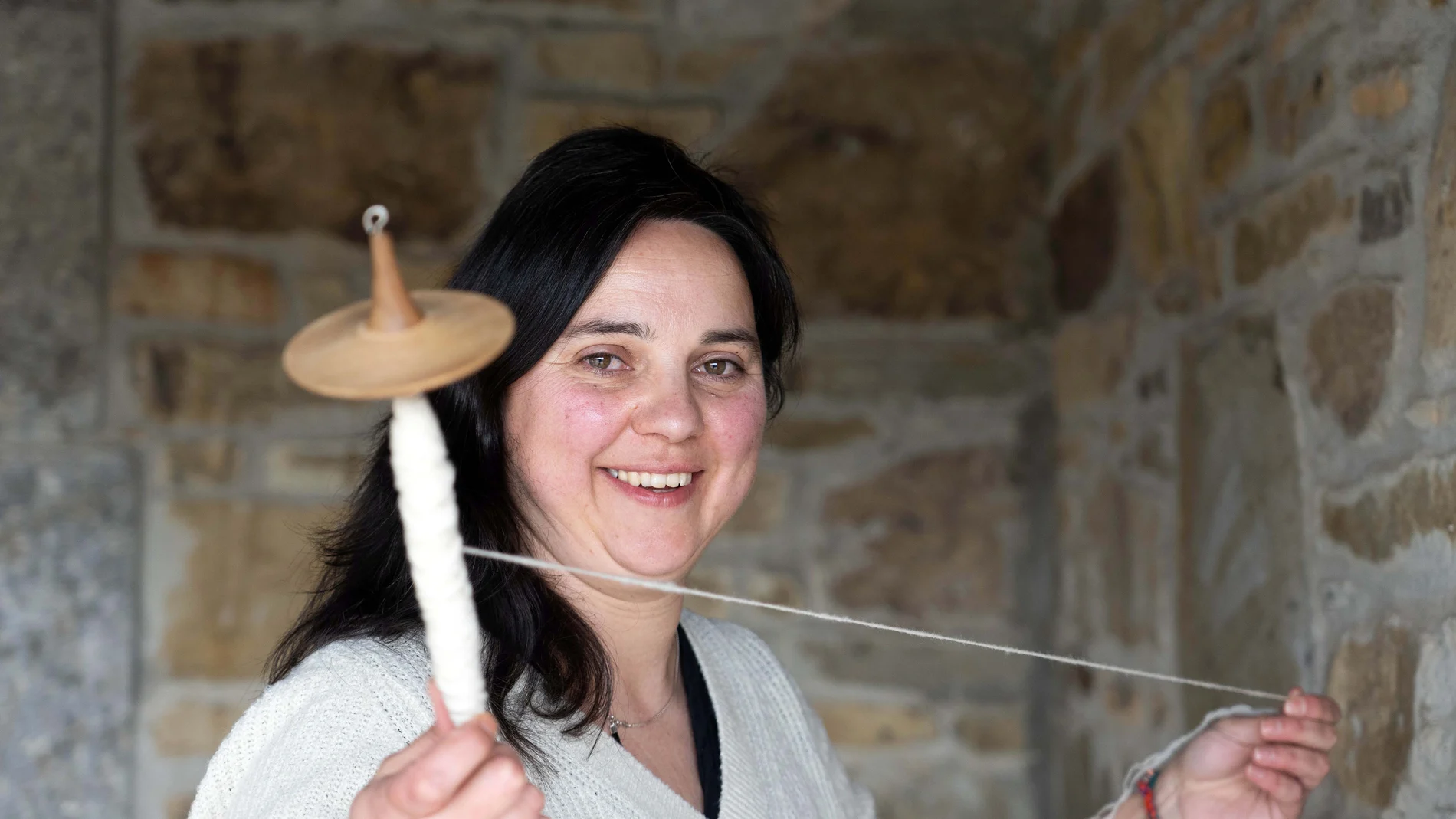 Esmeralda Folgado, narradora y artesana responsable del proyecto Lana y Candil