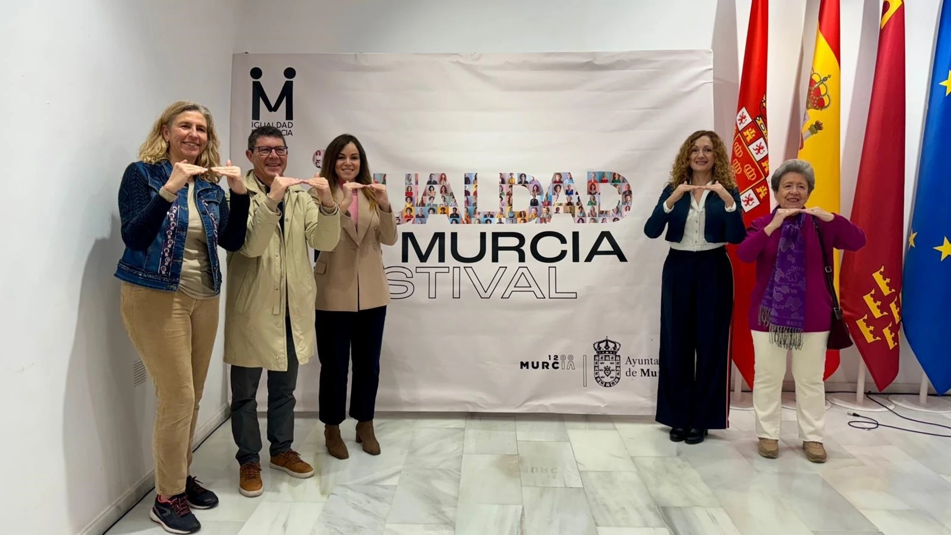 Murcia reivindica la lucha de las mujeres por la igualdad en el Día Internacional de la Mujer