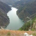 El mirador desconocido sobre una cresta de roca natural más brutal de toda Asturias