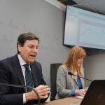 El consejero de Economía y Hacienda y portavoz, Carlos Fernández Carriedo, presenta la contabilidad regional de Castilla y León