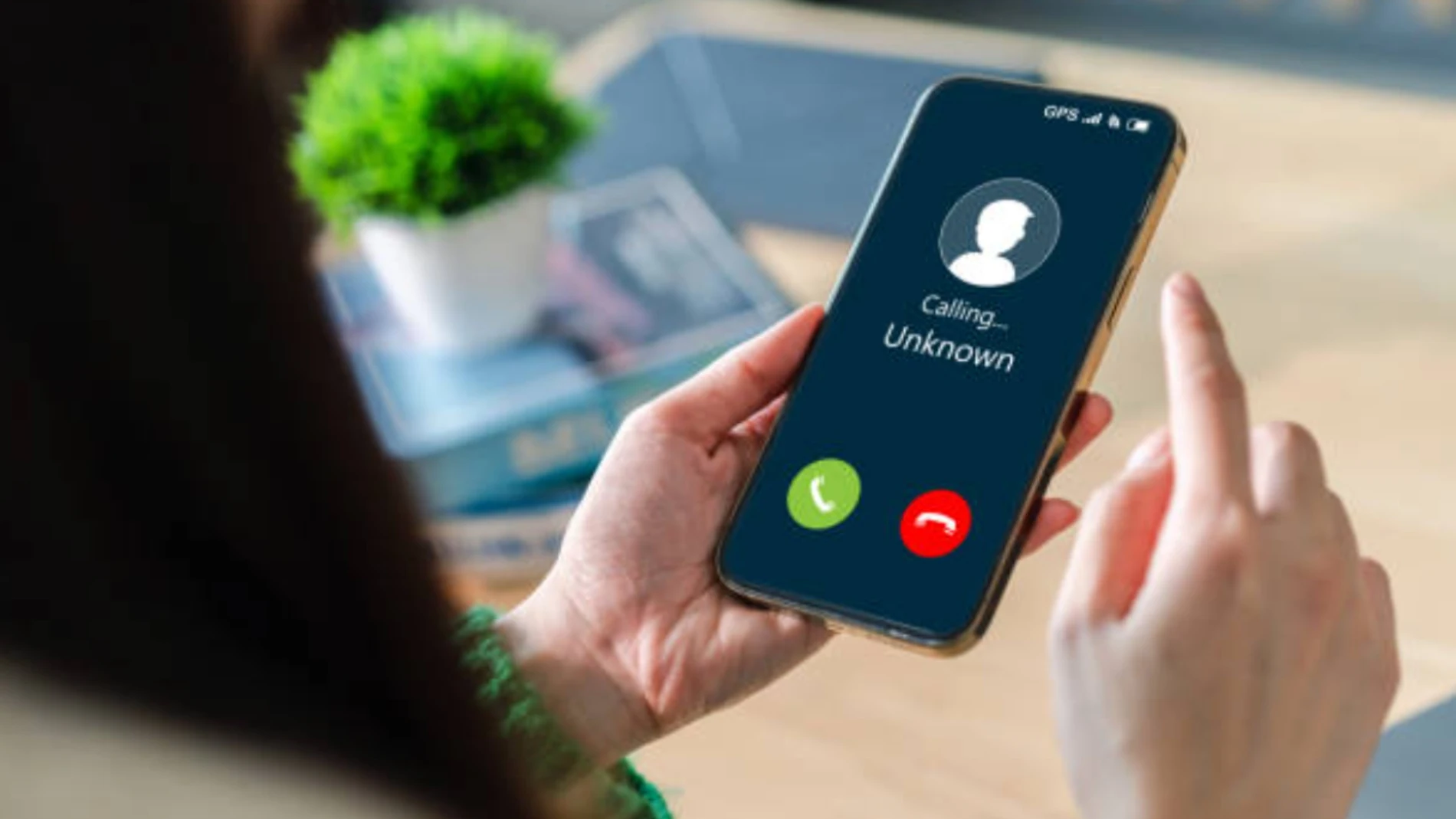 Las compañías de teléfono alertan de la estafa de la "doble llamada"