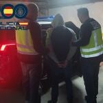 La Policía Nacional detiene a cuatro personas por amenazar y obligar a hacer un bizum