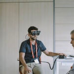 Una pareja catalana diseña unas gafas inteligentes para los pacientes con glacuoma