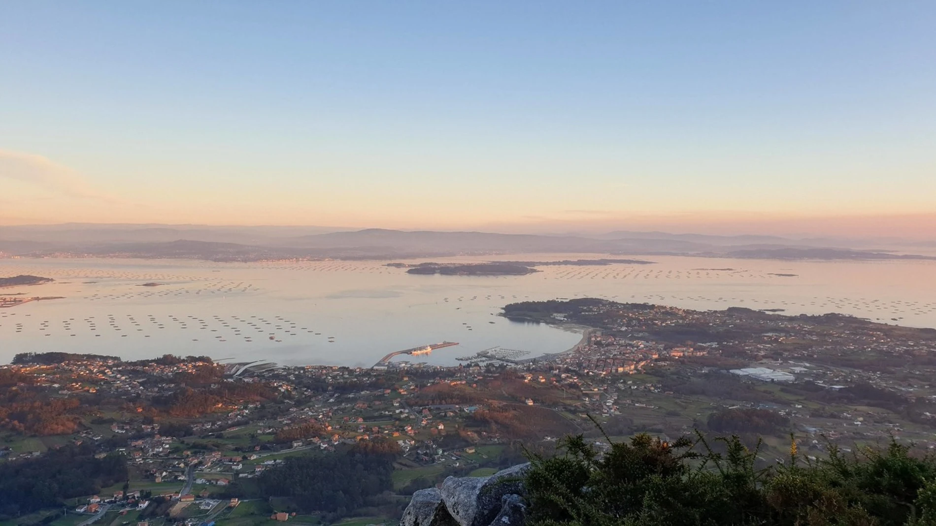 Así es el mirador gallego donde el mar y el cielo se funden hasta el horizonte