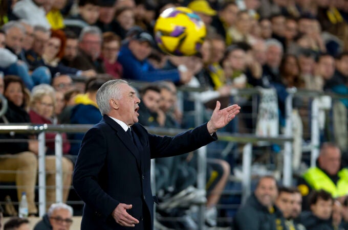 Carlo Ancelotti, durante el partido entre el Villarreal y el Real Madrid