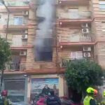 Un incendio en una vivienda de un quinto piso en Alboraia ha afectado a 5 personas