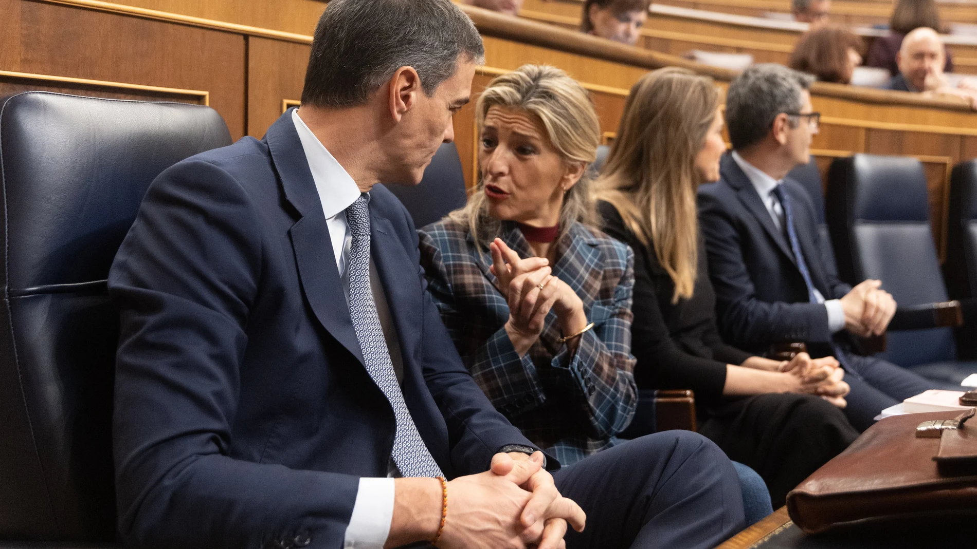 Pedro Sánchez y Yolanda Díaz, durante una sesión de control