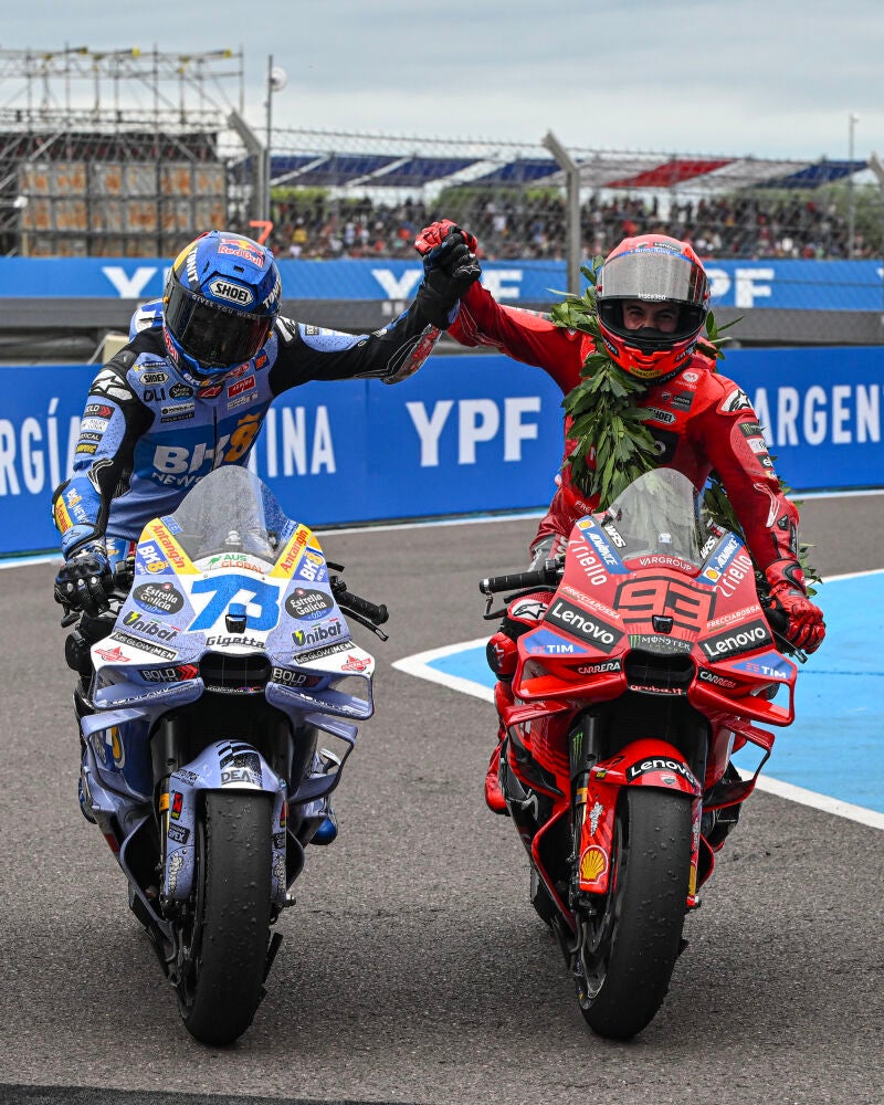 Marc y Álex Márquez, tras la carrera del GP de Argentina