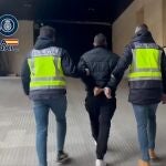 Detenidos 4 supuestos obreros que timaban a personas mayores cobrando reparaciones de tejados que no realizaban