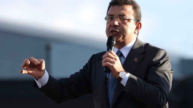 Istanbul mayor Imamoglu detained on corruption and terror charges