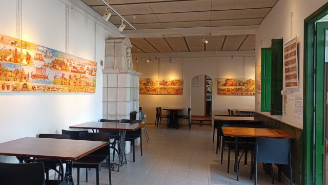 Así es el bar típico de Ibiza que esconde una galería de arte en su interior