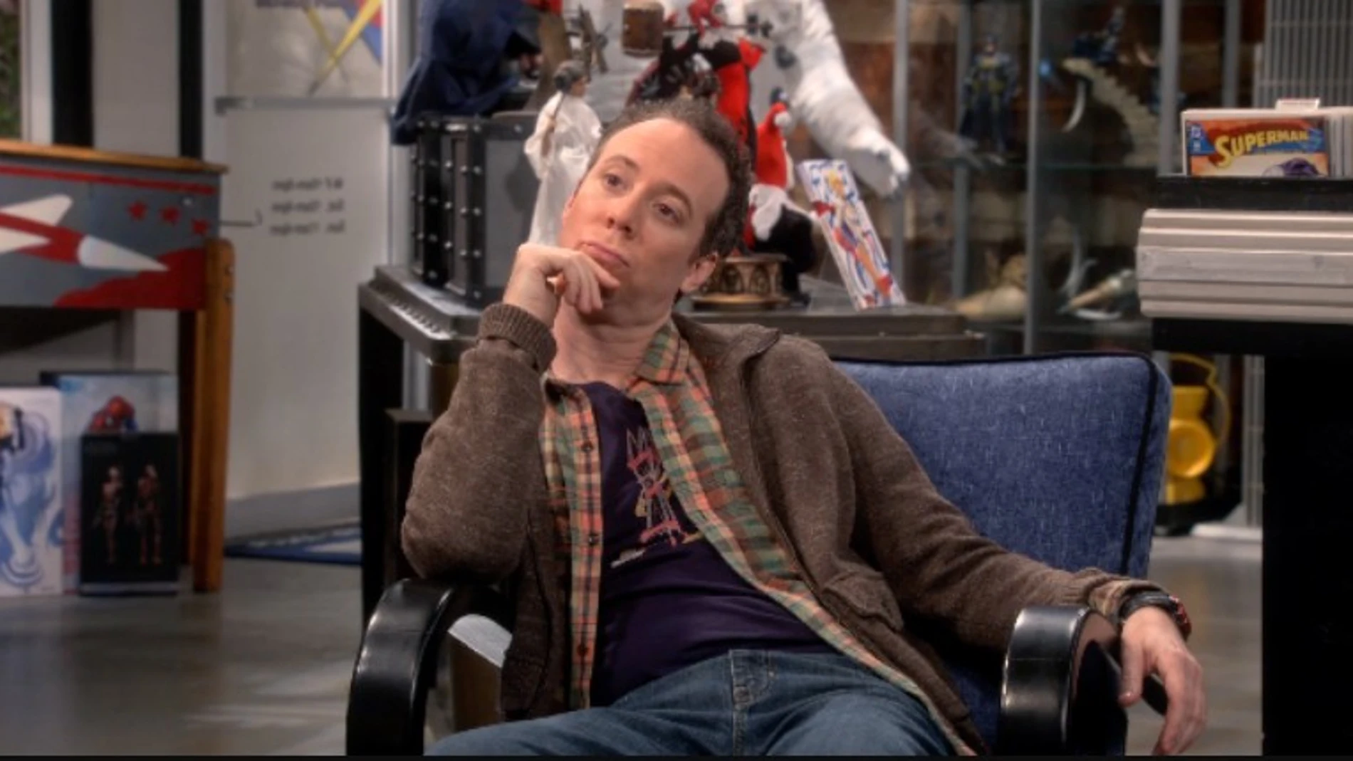 El nuevo spinoff de “The Big Bang Theory” trae de vuelta a Stuart… ¿para hundirlo