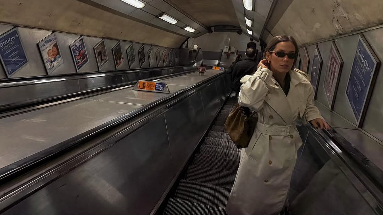 ¡Oferta imperdible! La gabardina de María Pombo que todos quieren ahora está en Zara al 50% de descuento