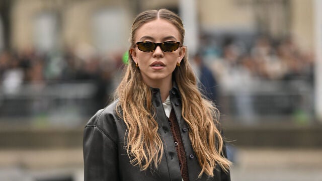 Sydney Sweeney con corte de pelo midi.