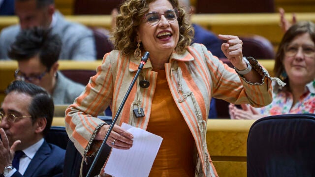 Sesión de control al gobierno en el Senado. Asisten al pleno los ministros, María Jesús Montero, Vicepresident