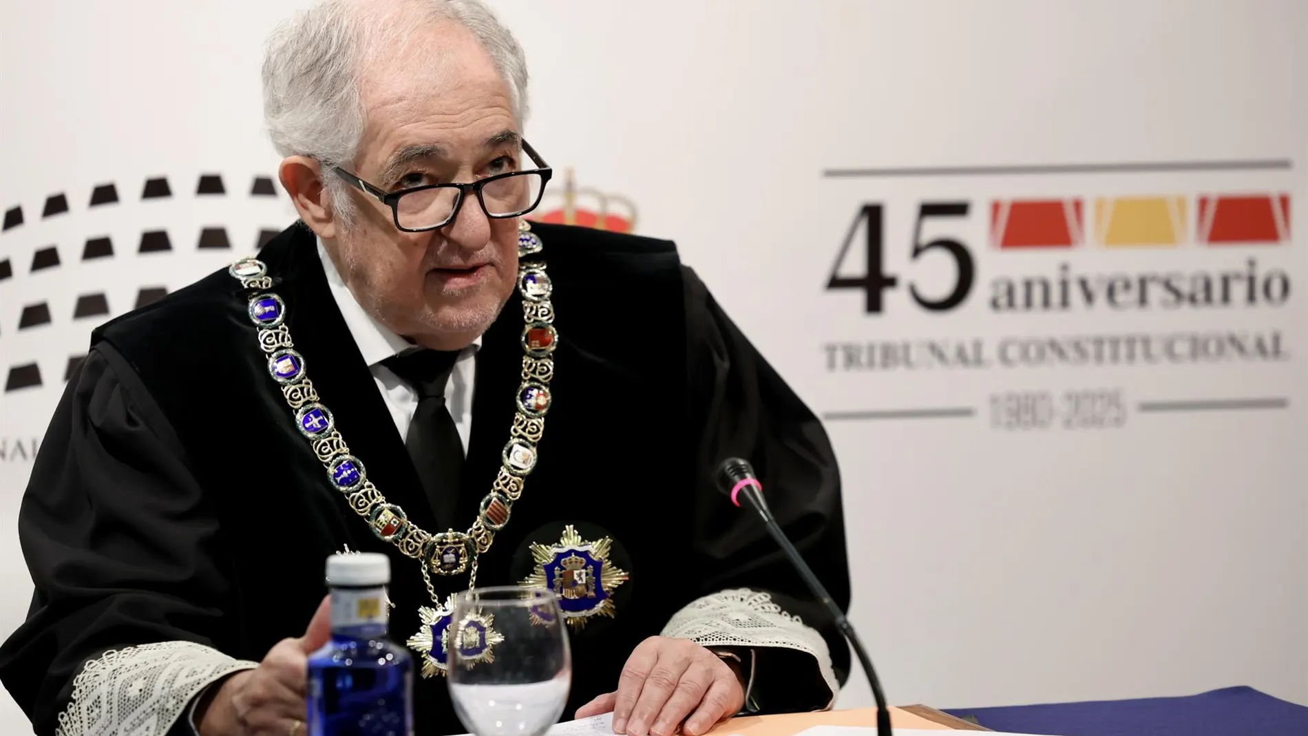 Cándido Conde-Pumpido, presidente del TC, rechazó abstenerse en el debate sobre la Ley de Amnistía