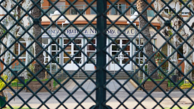 En los últimos años «se ha multiplicado por diez la creación de nuevas plazas» de mayores en Andalucía