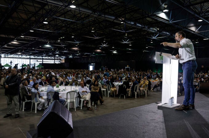 Abascal preside una comida con afiliados y simpatizantes en Valencia