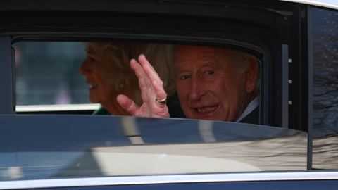 El rey Carlos III junto a la reina Camilla en una imagen de archivo