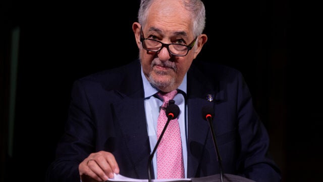 Conde-Pumpido participa en los Desayunos del Ateneo