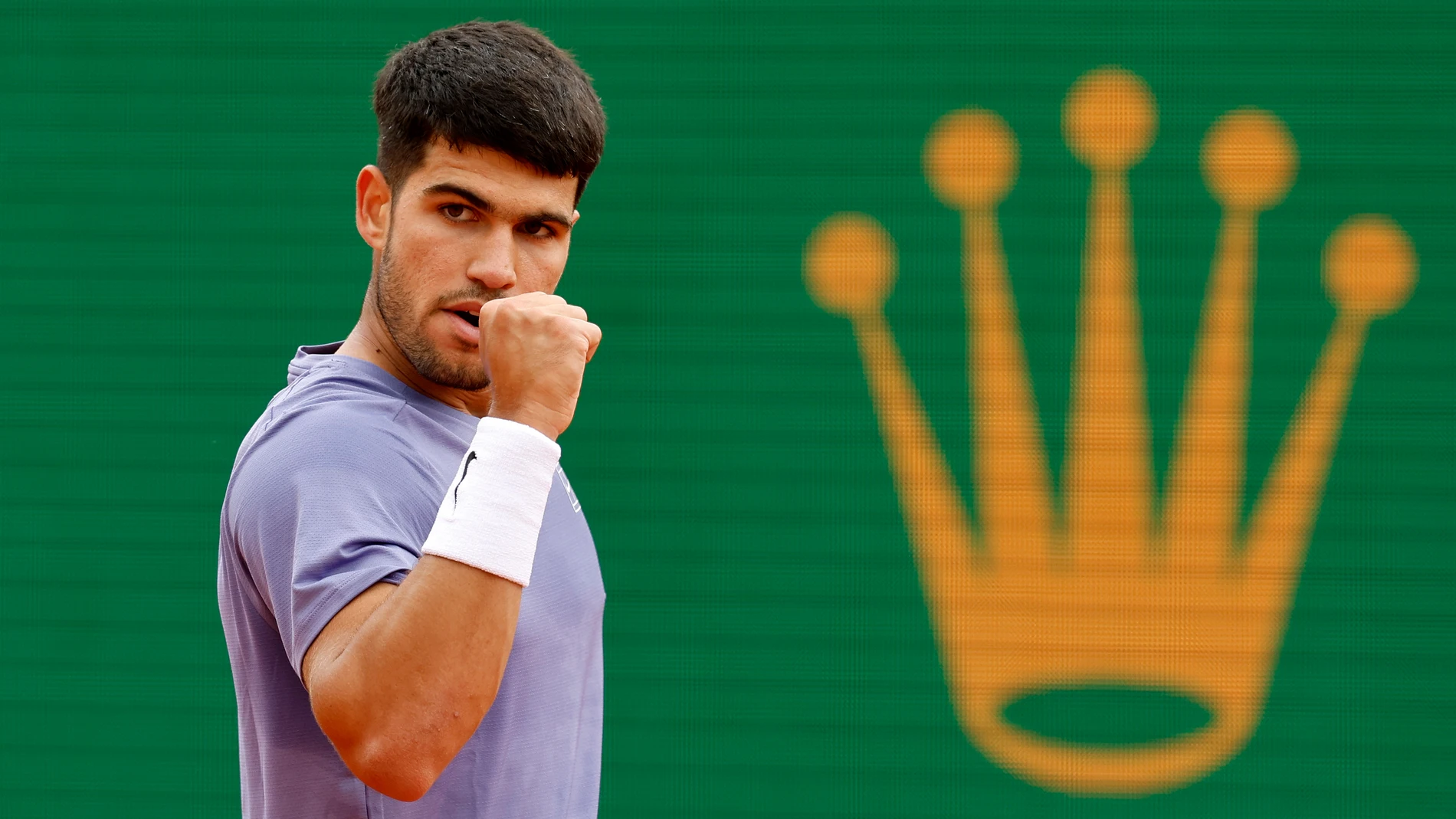 Alcaraz celebra la victoria ante Fils