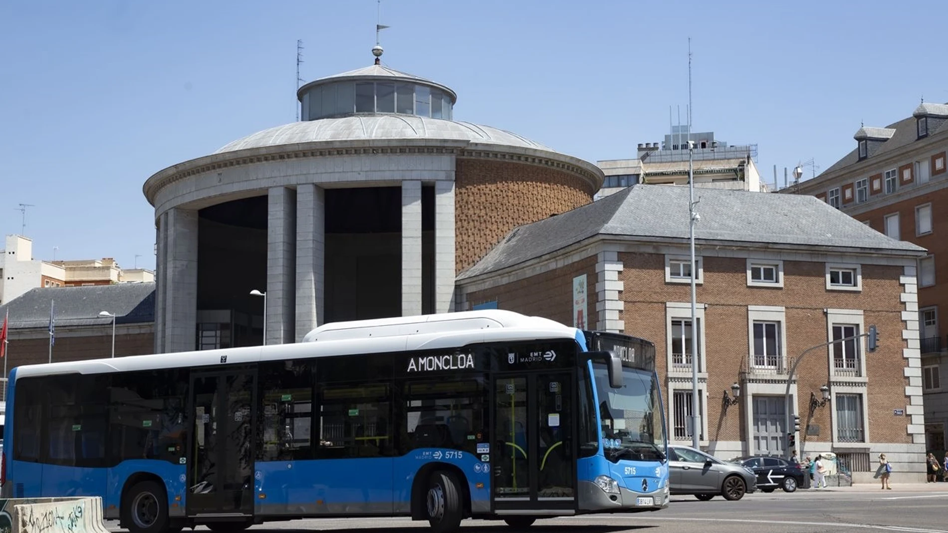 Línea universitaria de la EMT REMITIDA / HANDOUT por EMT MADRID Fotografía remitida a medios de comunicación exclusivamente para ilustrar la noticia a la que hace referencia la imagen, y citando la procedencia de la imagen en la firma 11/04/2025