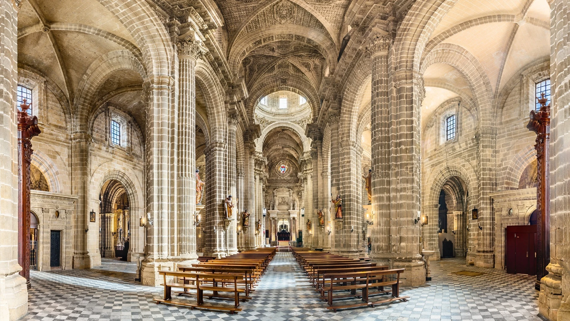 Detenido el organista de la catedral de Jerez (Cádiz) por abusos a menores desde 1992