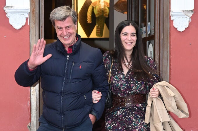 Cayetano Martínez de Irujo y Bárbara Mirjan en Sevilla