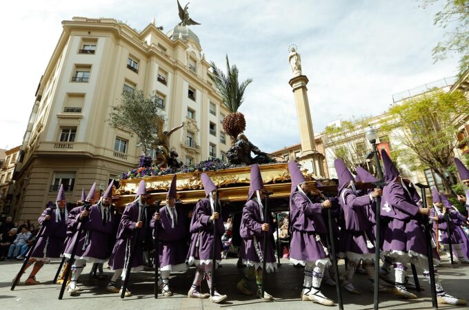 MURCIA.-S.Santa.- Nuestro Padre Jesús Nazareno estrena una nueva túnica este Viernes Santo