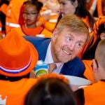 Dutch royal couple attends King's Games at elementary school