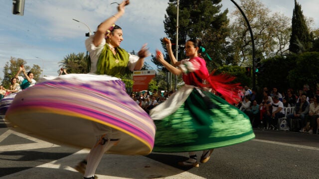 Claveles rojos y blancos, los preferidos para el día del Bando de la Huerta, en Murcia