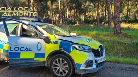 Vehículo municipal afectado tras la persecución