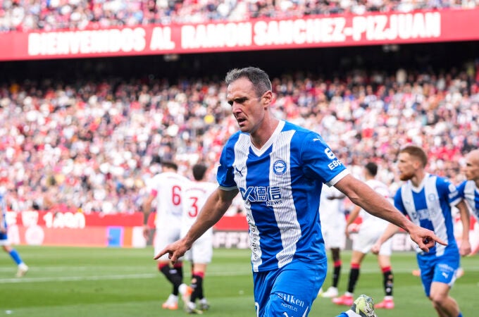 Sevilla FC v Deportivo Alaves - LaLiga EA Sports