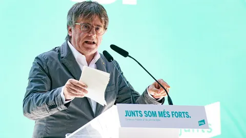 Papa.- Puigdemont: Francisco "supo entender los desafíos de la Iglesia en el mundo que se adivina"