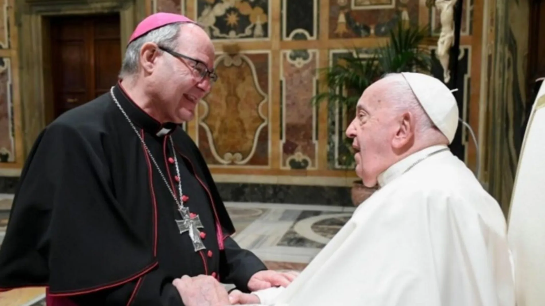 El arzobispo de Toledo pide a todos los fieles que se unan a la oración por el Papa Francisco