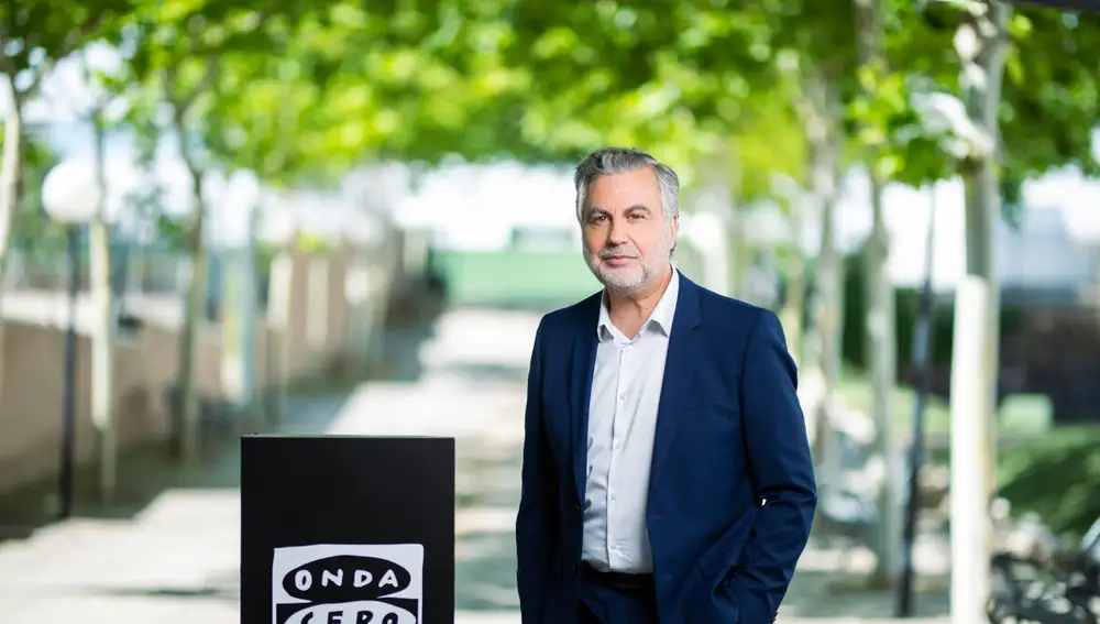 Carlos Alsina emitirá este martes un "Más de uno" especial desde Roma