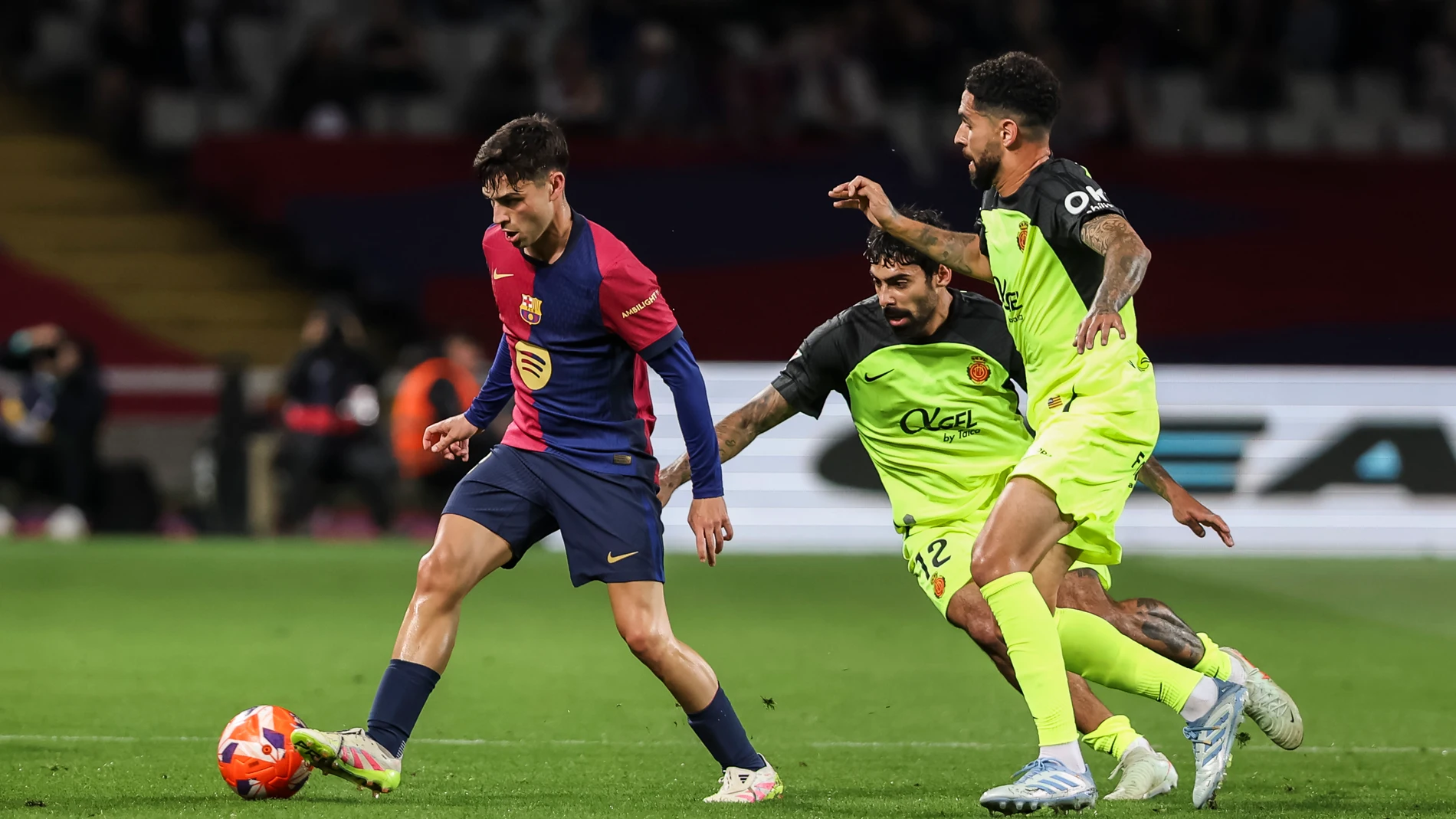 Pedro Gonzalez Pedri of FC Barcelona and Samu Costa of RCD Mallorca compete for the ball during the Spanish league, La Liga EA Sports, football match played between FC Barcelona and RCD Mallorca at Estadi Olimpic Lluis Companys on April 22, 2025 in Barcelona, Spain. AFP7 22/04/2025 ONLY FOR USE IN SPAIN