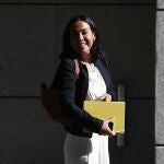 MADRID, 16/09/2024.- La expresidenta de ADIF Isabel Pardo De Vera a su salida de la Audiencia Nacional, este lunes. El juez que investiga en el caso Koldo varias adjudicaciones de contratos públicos en pandemia interroga como testigos a la expresidenta de ADIF Isabel Pardo de Vera y a dos altos cargos. EFE/Rodrigo Jiménez