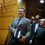 El Fiscal General del Estado, Álvaro García Ortiz, a su llegada a la comparecencia en la Comisión de Justicia, en el Senado, a 18 de febrero de 2025, en Madrid (España). García Ortiz comparece para presentar la Memoria anual de la Fiscalía referida a 2023. Es la primera vez que acude a las Cortes Generales desde que el Tribunal Supremo (TS) le imputó por un presunto delito de revelación de secretos contra el novio de la presidenta de la Comunidad de Madrid. 18 FEBRERO 2025;FISCAL;GARCÍA ORTIZ;COMPARECENCIA;FISCAL GENERAL DEL ESTADO; Fernando Sánchez / Europa Press 18/02/2025