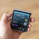 El Samsung Galaxy Z Flip6 cuenta con una pantalla externa de 3,4 pulgadas