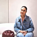 Vicky Martín Berrocal con look denim.
