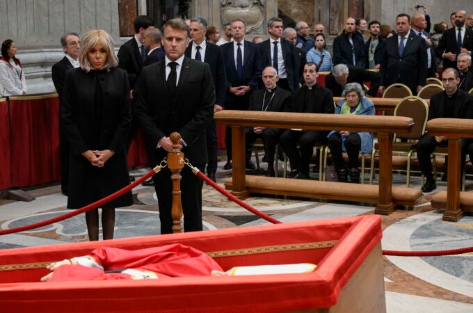 Pope Francis' body lies in state inside St. Peter's Basilica ahead of funeral