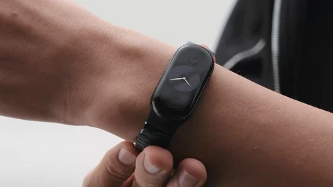 Esta pulsera inteligente de Xiaomi arrasa en ventas y viene con nuevas mejoras que la hacen más atractiva