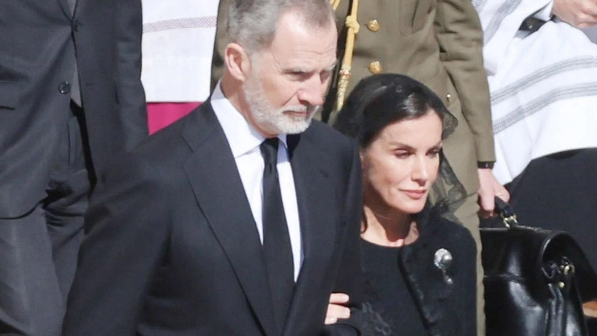 Los Reyes Felipe y Letizia en el funeral del Papa Francisco en el Vaticano