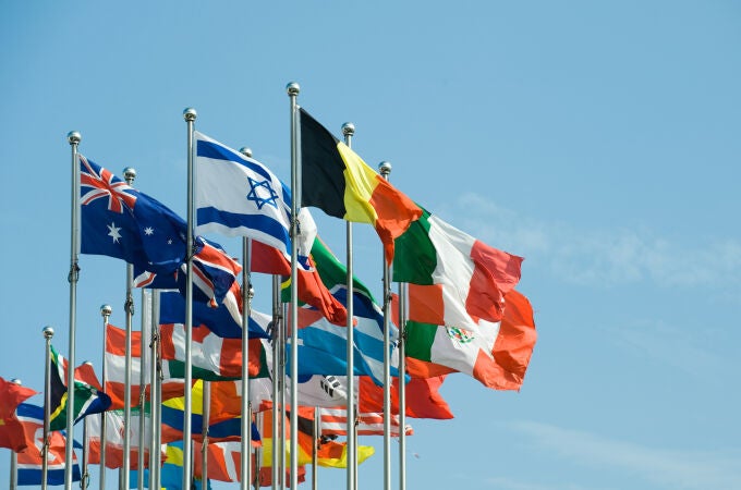 La ONU reconoce casi 200 países diferentes en el mundo como estados soberanos, cada uno con su bandera, himno o ejército