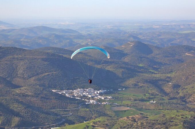 Una de las mejores zonas para volar en parapente de Europa está en este rincón de España