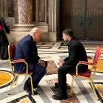  In this handout photograph taken and released by the Ukrainian Presidential Press Service on April 26, 2025, Ukraine's President Volodymyr Zelensky (R) meets with US President Donald Trump (L) on the sidelines of Pope Francis's funeral at St. Peter's Basilica at the Vatican. (Photo by Handout / UKRAINIAN PRESIDENTIAL PRESS SERVICE / AFP)