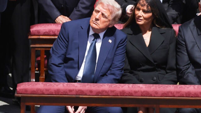 Papa.- Trump regresa a EEUU tras su reencuentro con Zelenski y un intercambio de impresiones con Von der Leyen