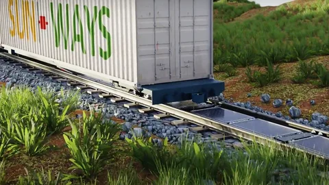 El objetivo es instalar paneles solares en toda la red ferroviaria
